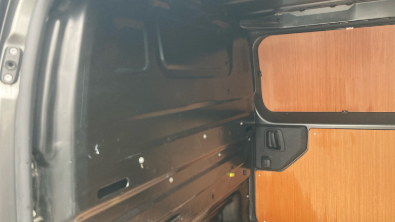 Vauxhall Vivaro L2 Diesel 3100 2.0d 145PS Sportive H1 Van